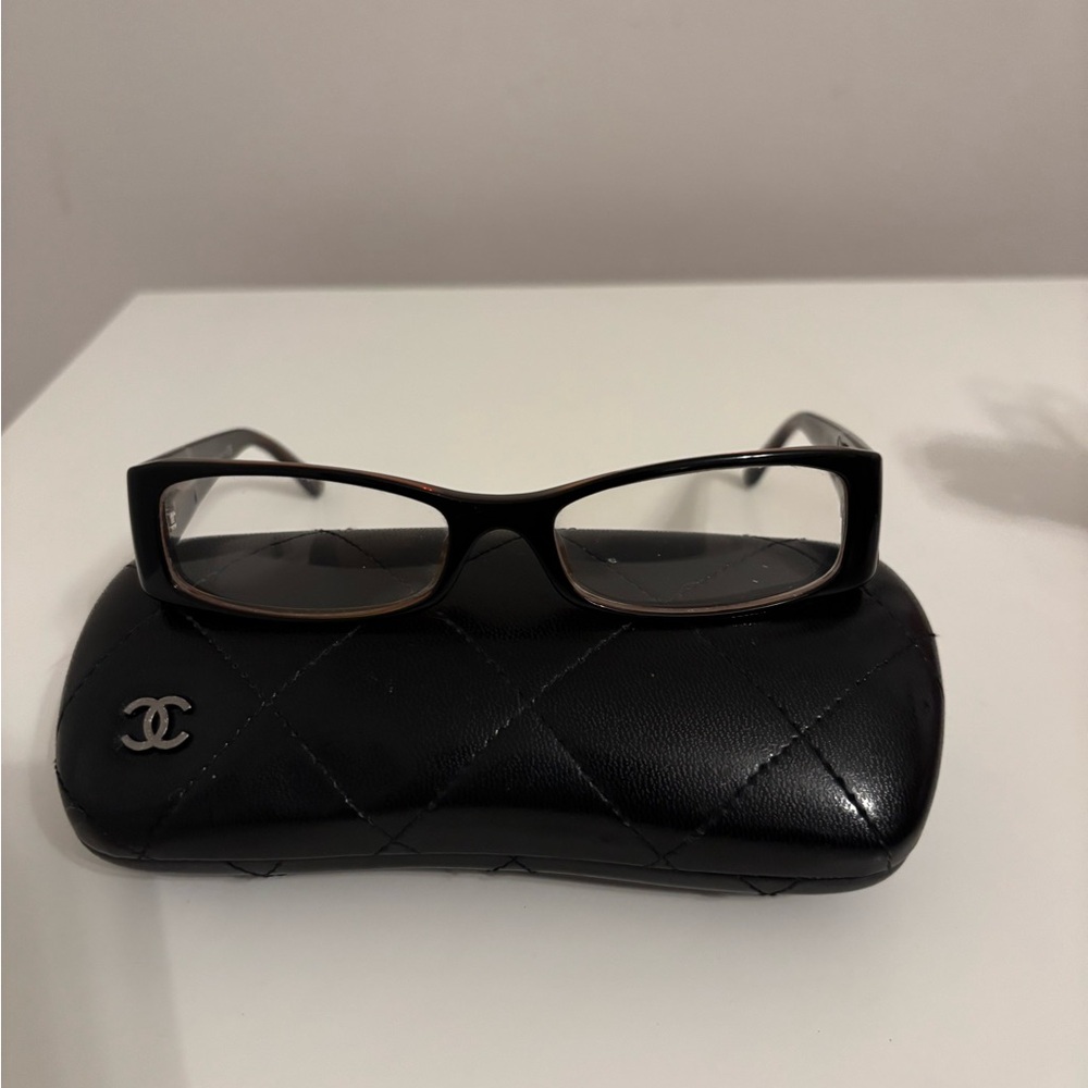 Chanel Frames With Case - image 1